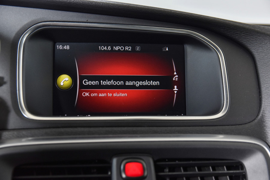 Volvo V40 2.0 150 PK T3 Nordic+ (Orig. NL) | Cruise | Stoelverwarming | PDC | NAV | ECC | LM 17" | LED |