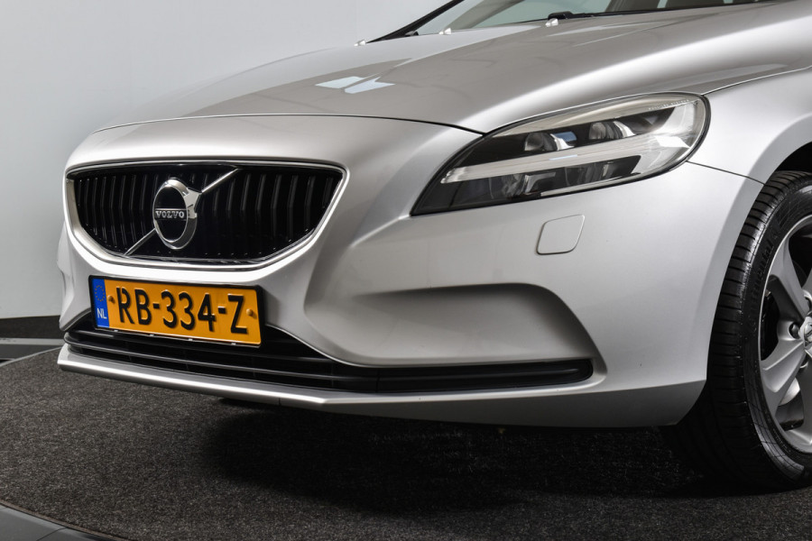 Volvo V40 2.0 150 PK T3 Nordic+ (Orig. NL) | Cruise | Stoelverwarming | PDC | NAV | ECC | LM 17" | LED |