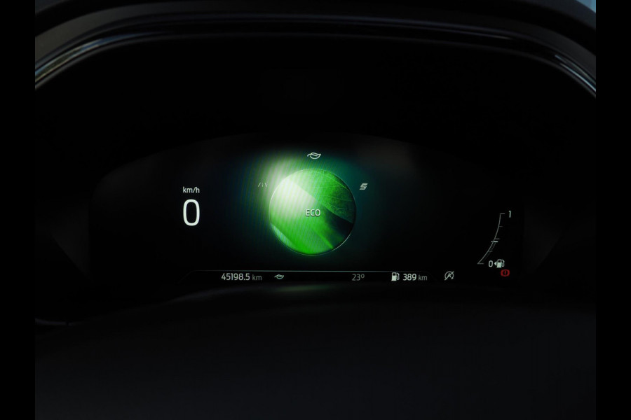 Ford Focus 1.0 EcoBoost Hybrid ST Line X / Adaptive / Keyless / CarPlay / Virtual / Camera / Stoelverwarming / Navi / DAB+