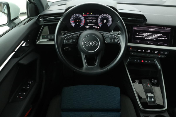 Audi A3 30 TFSI Business Edition | Bang & Olufsen | Stoelverwarming | Park Assist | Keyless | Carplay | Full LED | Virtual Cockpit