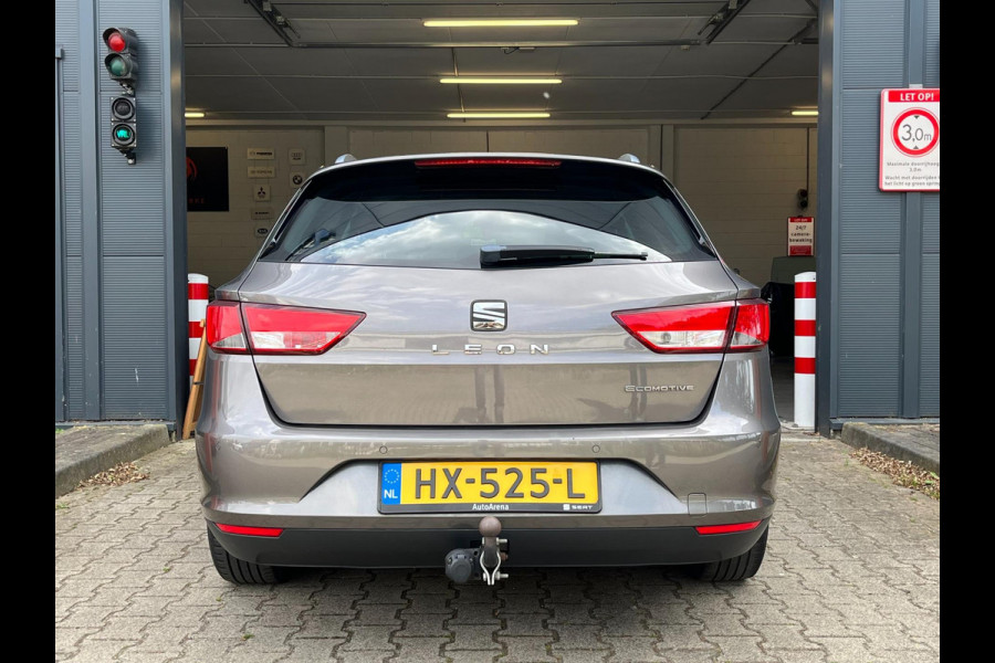 Seat León ST 1.0 EcoTSI Style Connect / NAP / NWE BEURT + APK + REMMEN / 2E EIGENAAR / TREKHAAK / CARPLAY / CRUISE / NAVI / SENSOR