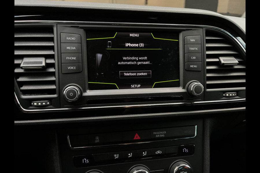 Seat León ST 1.0 EcoTSI Style Connect / NAP / NWE BEURT + APK + REMMEN / 2E EIGENAAR / TREKHAAK / CARPLAY / CRUISE / NAVI / SENSOR