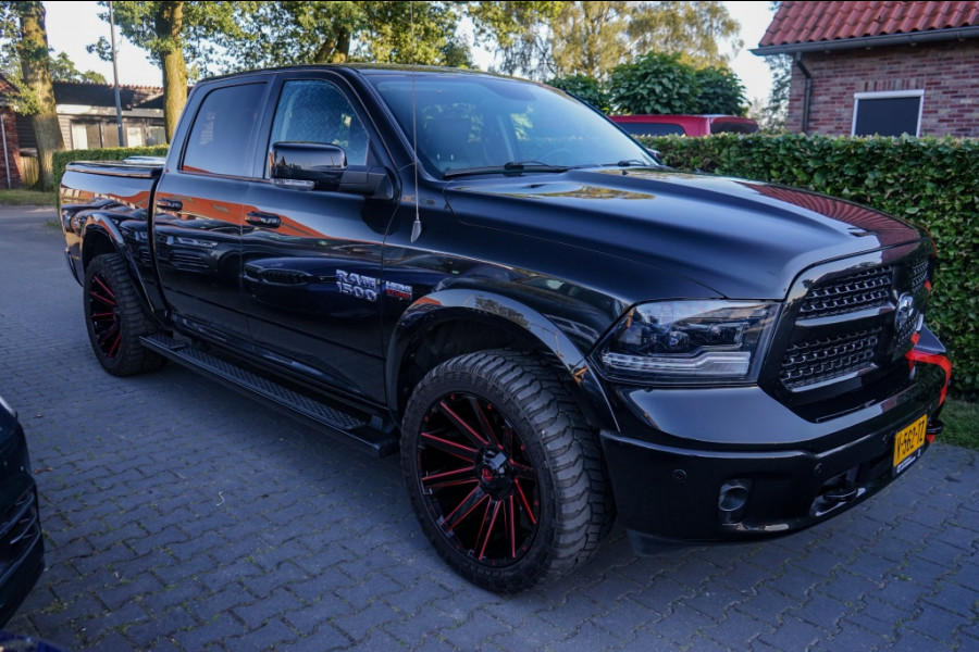 Dodge Ram 1500 5.7 V8 HEMI LARAMIE