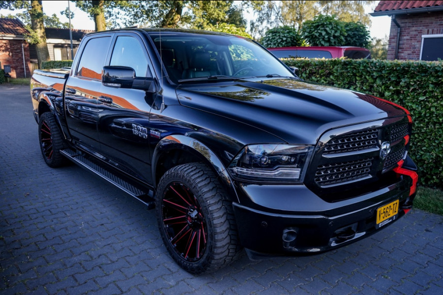 Dodge Ram 1500 5.7 V8 HEMI LARAMIE