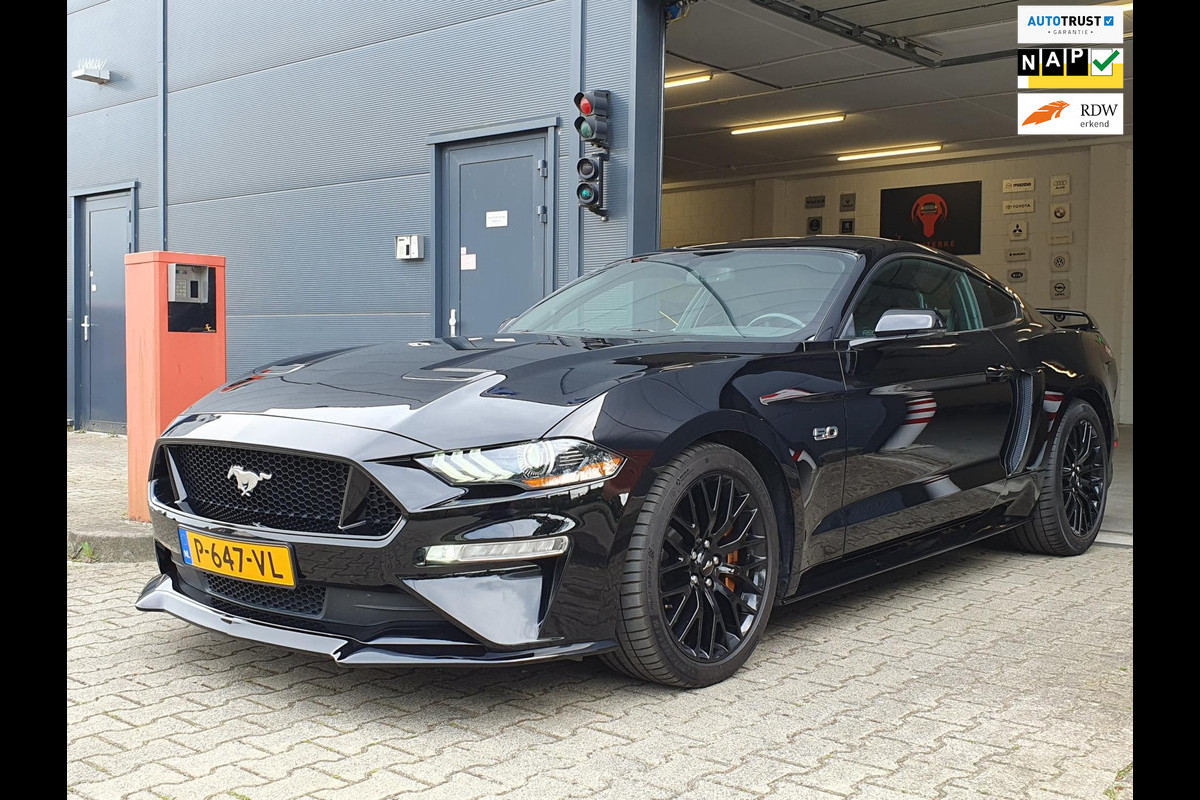 Ford Mustang GT 5.0 V8 FASTBACK / PERFORMANCE PACKAGE 467 PK !! / BLACK EDITION / RECARO SPORTSEATS / KEYLESS / CARPLAY / UNIEK !