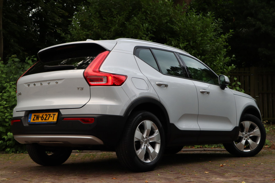 Volvo XC40 1.5 T3 Momentum Pro | Automaat | Navi | Trekhaak |