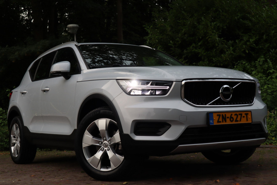 Volvo XC40 1.5 T3 Momentum Pro | Automaat | Navi | Trekhaak |