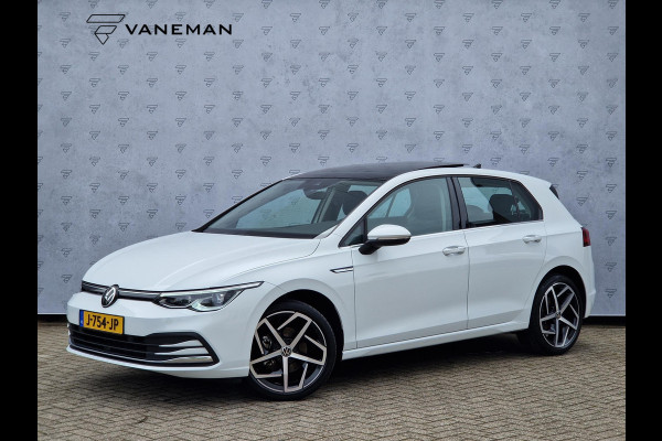 Volkswagen Golf 1.5 eTSI 1st Edition Automaat | Panoramadak | LED | PDC | Stoelverwarming | Stuurverwarming | Navi |