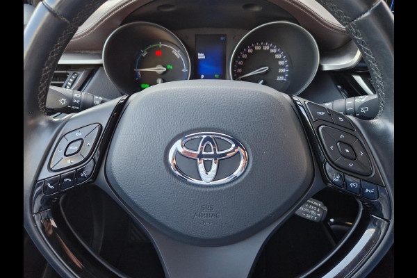 Toyota C-HR 1.8 Hybrid Executive Automaat | Stoelverwarming | Clima | Cruise | DAB | Camera | Navi |