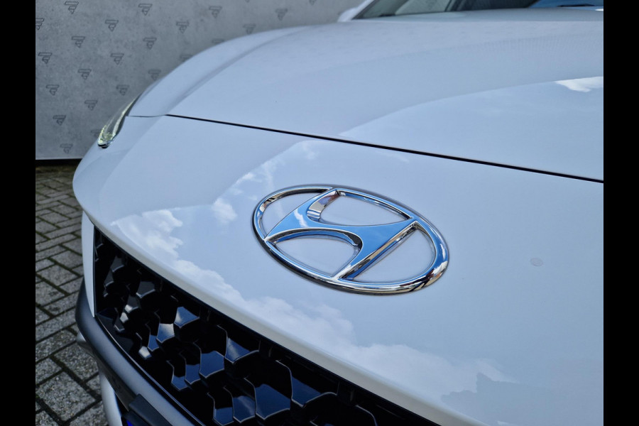 Hyundai Kona 1.6 GDI Hybrid Premium Automaat | HUD | Clima | Camera | PDC | Navi | Key-less | LED | Stoelverwarming |