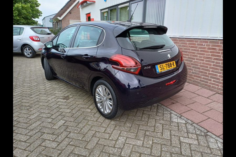 Peugeot 208 1,2 Pure Tech 82 Pk Executive Navi Cimate Control