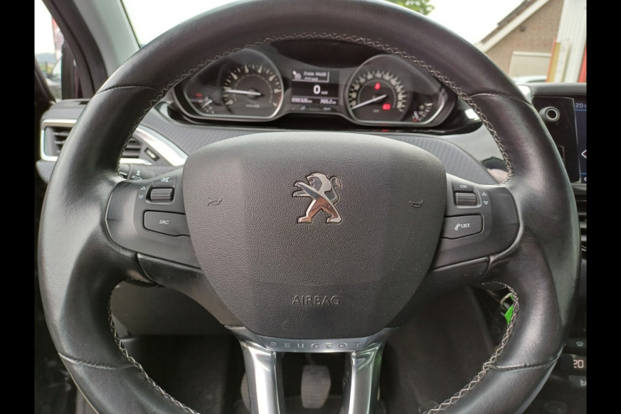 Peugeot 208 1,2 Pure Tech 82 Pk Executive Navi Cimate Control