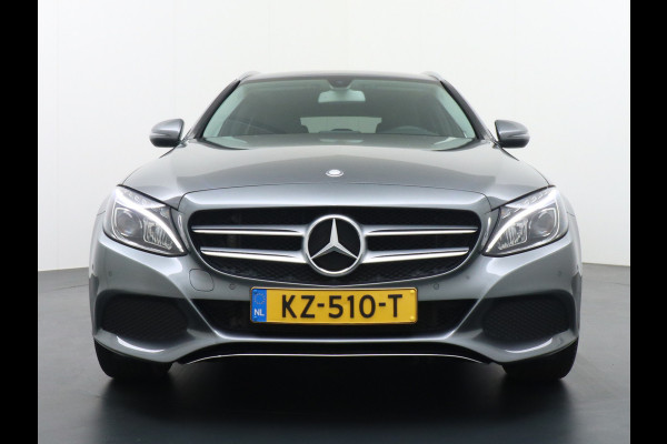 Mercedes-Benz C-Klasse Estate 350Hybrid 279pk AIRMATIC Camera Navi Lmv 1/2 Leer ParkAssist PDC v+a Automatische Achterklep 18" Ecc AMG lnst.lijsten Alu Luchtvering Regen-Licht sensor  Cruise Control Stoelverwarming Multifunct. Stuur  Privacy Glas Edition