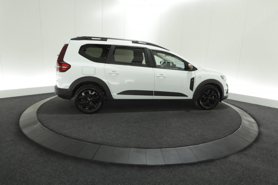 Dacia Jogger TCe 110 Extreme | 7 Zitplaatsen | Camera | Dodehoekdetectie | Apple Carplay