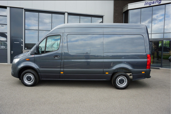 Mercedes-Benz Sprinter 317 CDI L2 H2 MBUX / 360 Camera / Carplay navigatie / Cruise control / Airco / 270 Graden achterdeuren