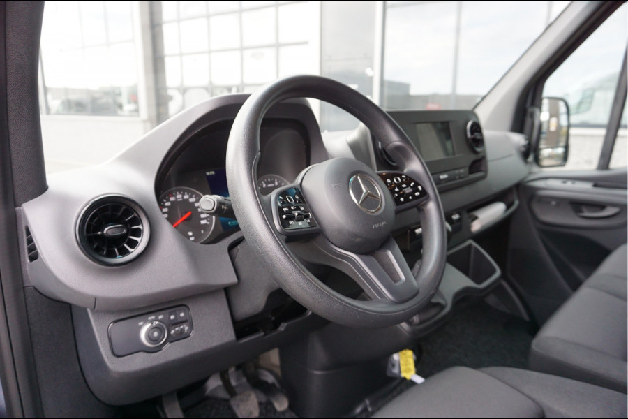 Mercedes-Benz Sprinter 317 CDI L2 H2 MBUX / 360 Camera / Carplay navigatie / Cruise control / Airco / 270 Graden achterdeuren