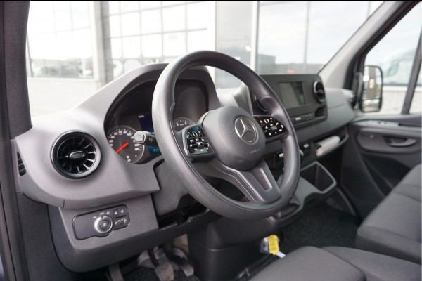 Mercedes-Benz Sprinter 317 CDI L2 H2 MBUX / 360 Camera / Carplay navigatie / Cruise control / Airco / 270 Graden achterdeuren