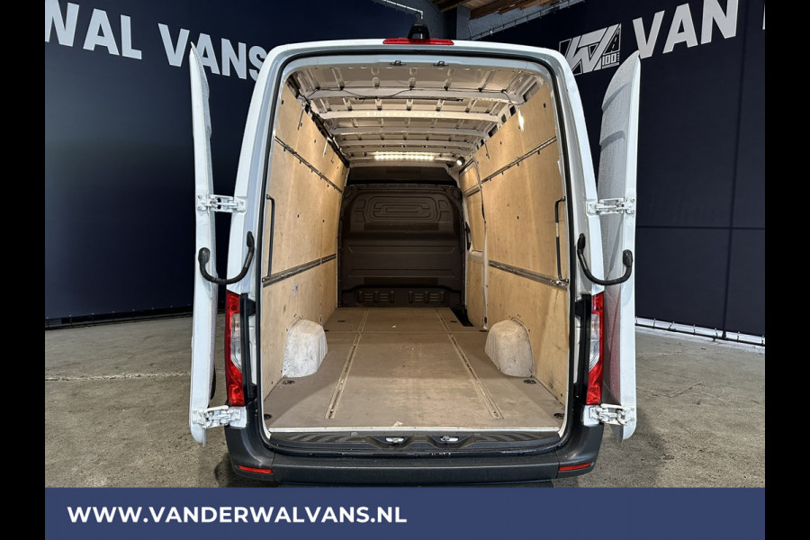 Mercedes-Benz Sprinter 316 CDI 163pk L3H2 Euro6 Airco | Navigatie | Cruisecontrol | Parkeersensoren Chauffeursstoel, Stoelverwarming, Bijrijdersbank, 3500kg trekvermogen