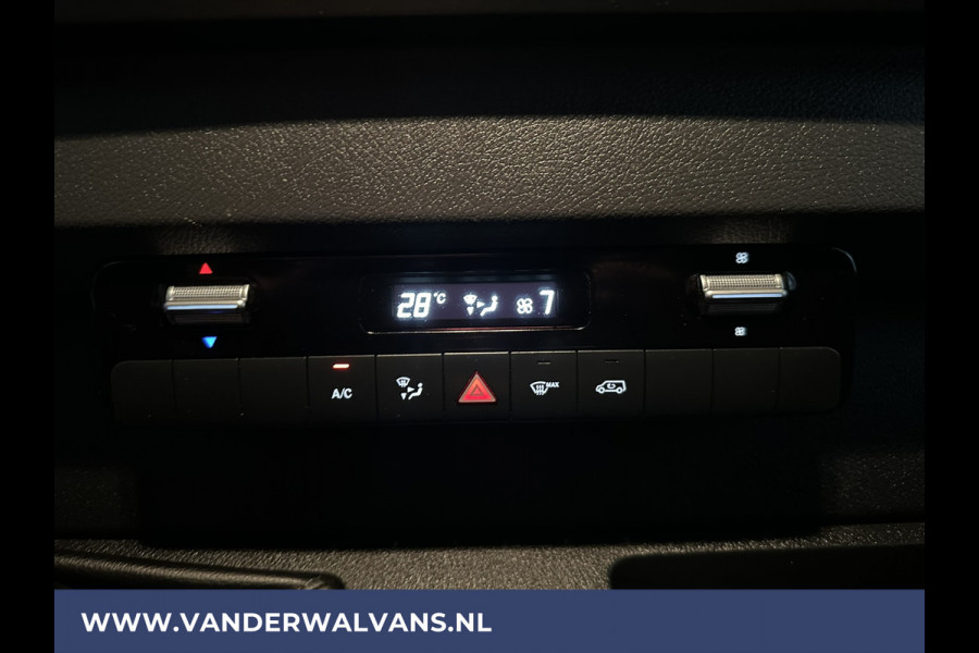 Mercedes-Benz Sprinter 316 CDI 163pk L3H2 Euro6 Airco | Navigatie | Cruisecontrol | Parkeersensoren Chauffeursstoel, Stoelverwarming, Bijrijdersbank, 3500kg trekvermogen