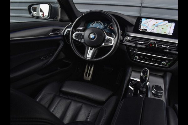 BMW 5 Serie 540i High Executive M-SPORT | HEAD UP | ACHTERUITRIJ CAMERA | STOEL- EN STUUR VERWARMING | HARMAN / KARDON AUDIO