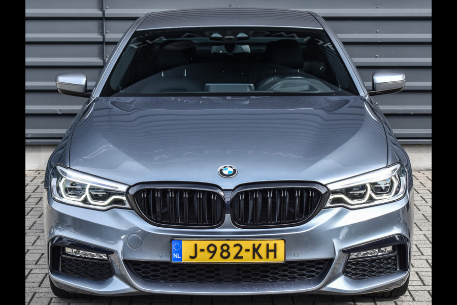 BMW 5 Serie 540i High Executive M-SPORT | HEAD UP | ACHTERUITRIJ CAMERA | STOEL- EN STUUR VERWARMING | HARMAN / KARDON AUDIO