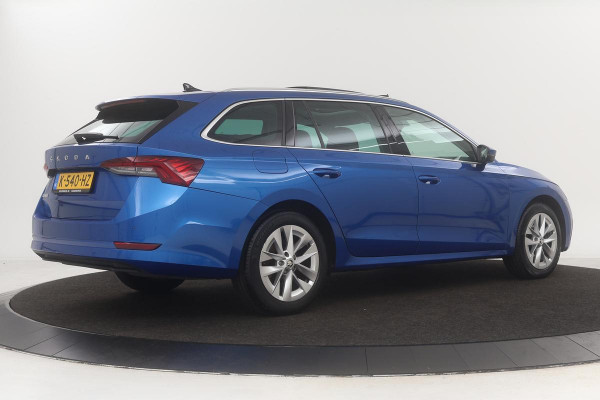 Škoda Octavia 1.0 TSI Edition Plus | Panoramadak | Carplay | Stoelverwarming | Adaptive Cruise | DAB+ | Navigatie | Keyless | PDC