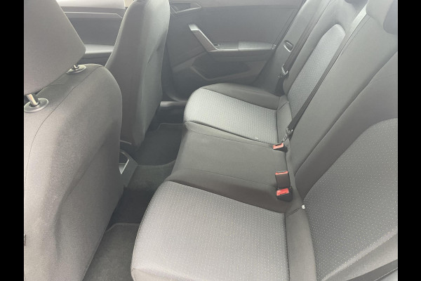 Seat Ibiza 1.0 MPI Style | Navigatie | Apple Carplay/Android Auto | Airco | Dab | Lichtmetalen Velgen | Cruise control | Stoelverwarming