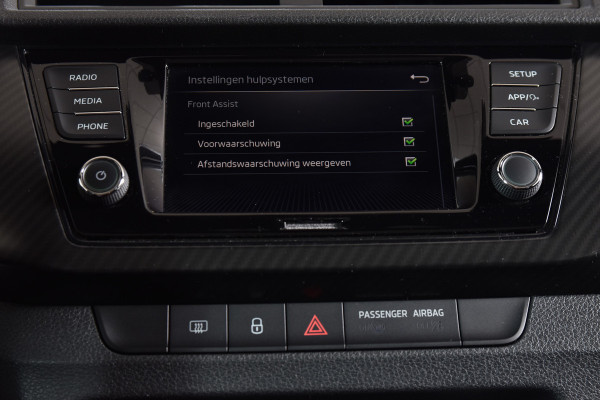 Škoda Fabia Combi 1.0 TSI 110 PK Monte Carlo Automaat | Pano | Cruise | Camera | PDC | App. Connect | Auto. Airco | Trekhaak | LM 16"|