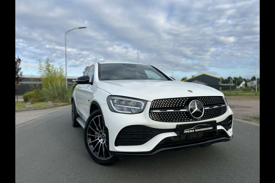 Mercedes-Benz GLC Coupé 300e 4MATIC AMG Night pakket|Luchtvering|Burmester®|Sfeerverlichting|Camera|Virtual cockpit|Carbon