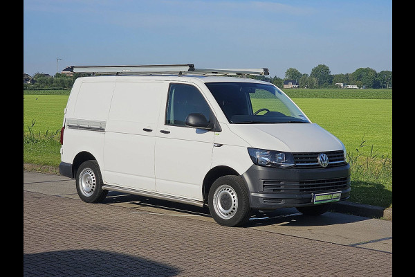 Volkswagen Transporter 2.0 TDI L1H1 airco, pdc, trekhaak, imperiaal