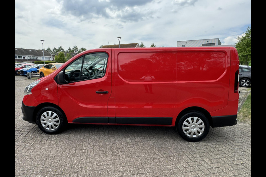 Renault Trafic 2.0 dCi 145 T29 L1H1 Comfort SCI 145pk Cruise control | Achteruitrijcamera | Airco | 3 zits