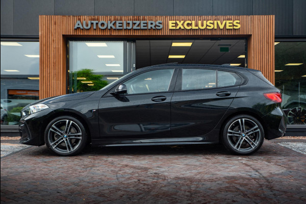 BMW 1-serie 118i Executive Edition Pano M-Pakket Navigatie DAB+ Ambient Cruise Leer