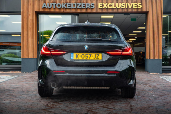 BMW 1-serie 118i Executive Edition Pano M-Pakket Navigatie DAB+ Ambient Cruise Leer