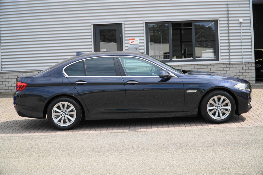 BMW 5 Serie 520d HEAD-UP STOELVERW. ACHTER