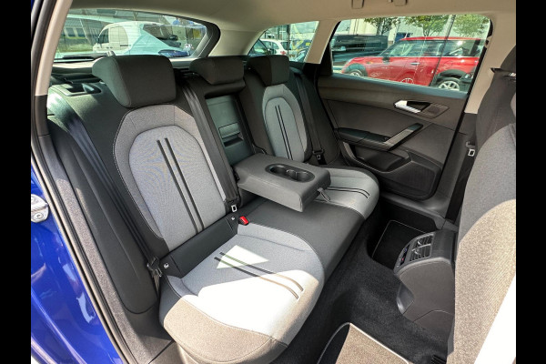 Seat Leon Sportstourer 1.5 eTSI Style Business Intense CarPlay Wireless