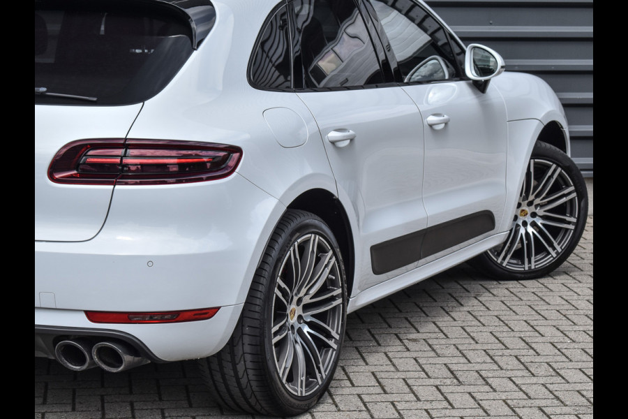 Porsche Macan 3.6 Turbo | SPORT CHRONO | LUCHTVERING | PANORAMADAK | STOEL- VERWARMING EN VENTILATIE | ALCANTARE HEMEL | LEDEREN DASHBOARD | A