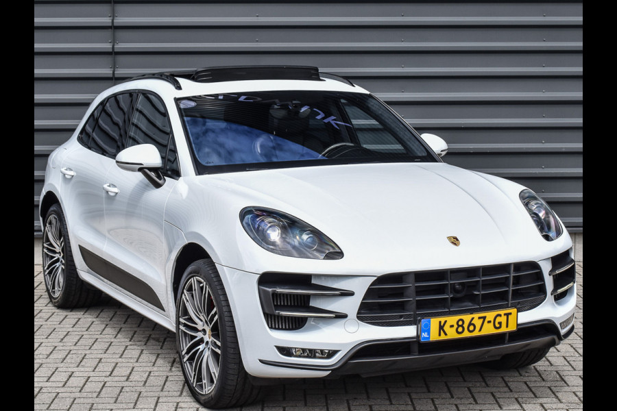 Porsche Macan 3.6 Turbo | SPORT CHRONO | LUCHTVERING | PANORAMADAK | STOEL- VERWARMING EN VENTILATIE | ALCANTARE HEMEL | LEDEREN DASHBOARD | A