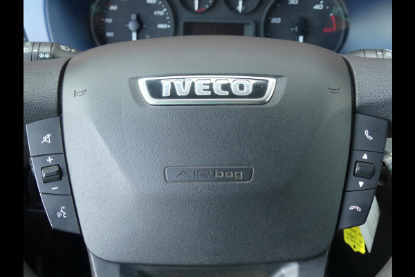 Iveco Daily 35S14V 2.3 352 L2H1 Automaat 3500KG Trekgewicht Airco/Cruise control