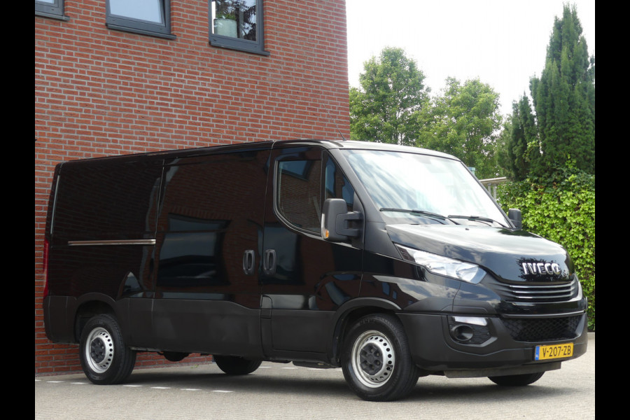 Iveco Daily 35S14V 2.3 352 L2H1 Automaat 3500KG Trekgewicht Airco/Cruise control