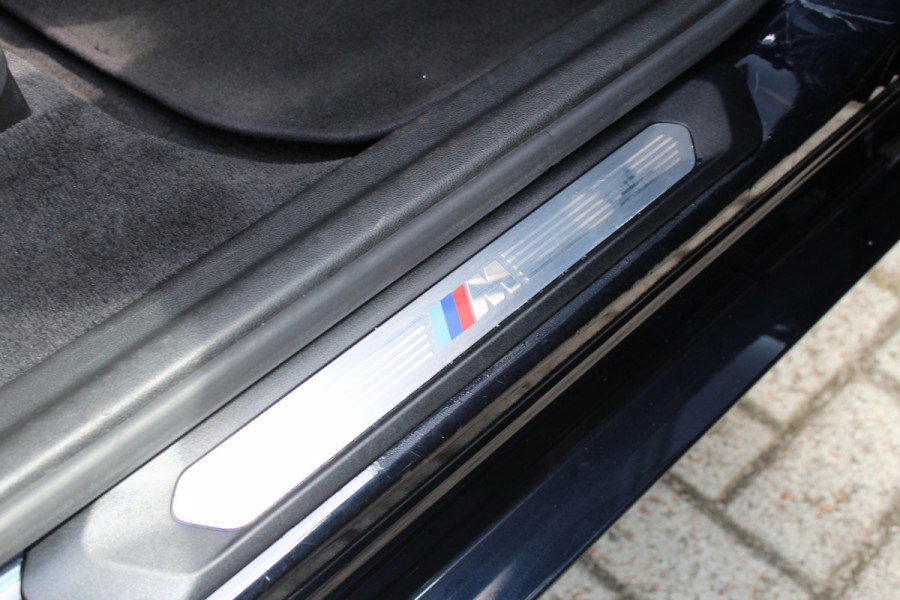 BMW X3 xDrive30i 252PK High Executive | Panoramadak | Trekhaak | Leder | Head-up | Navigatie | BLIS