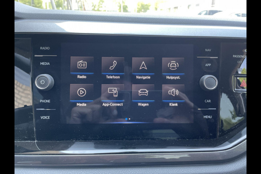 Volkswagen Polo 1.0 TSI 95pk DSG Comfortline Connect | Navigatie | Apple Carplay/Android Auto | Parkeersensoren | Adaptive Cruise Control | Stoelverwarming | Climate Control | Getinte ramen