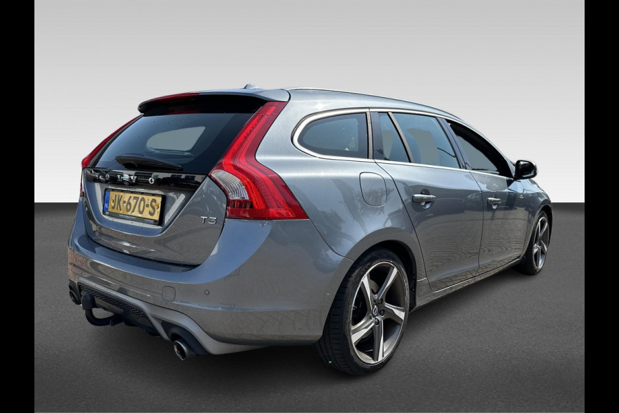 Volvo V60 2.0 T3 Summum | trekhaak | dealer onderhouden