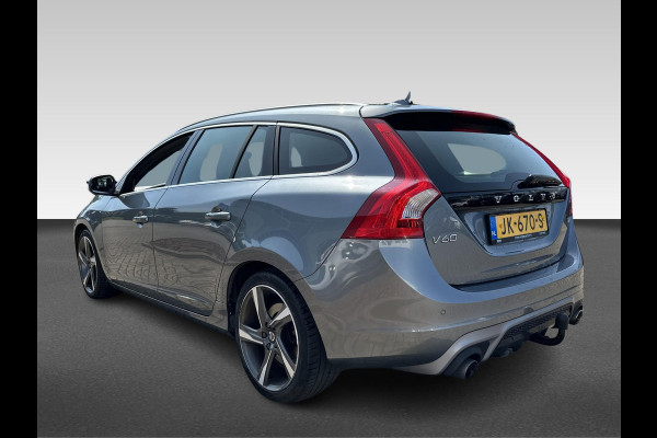 Volvo V60 2.0 T3 Summum | trekhaak | dealer onderhouden