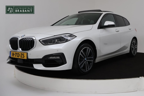 BMW 1-serie 118i Executive Edition Sport Automaat (PANORAMADAK, PDC, NAVIGATIE, SFEERV, CARPLAY, NL-AUTO, GOED ONDERHOUDEN)