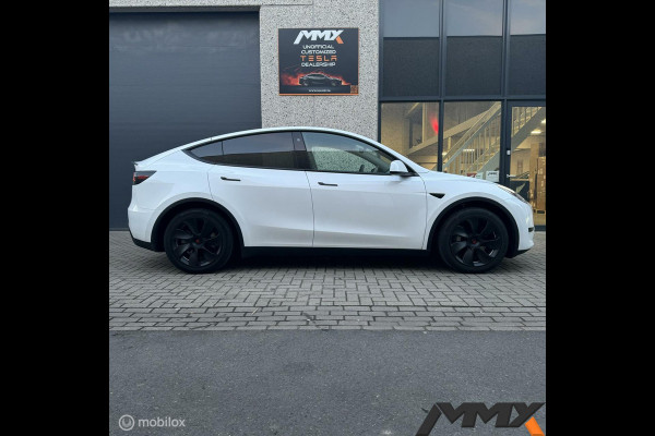 Tesla Model Y Wit 2023 MMX PACK AMD RYZEN X-Treme Acherlicht