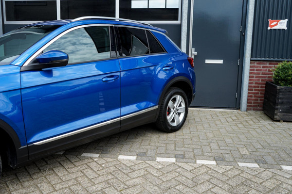 Volkswagen T-Roc 2.0 TSI 4Motion Sport, Trekhaak, Adaptieve cruise, Apple Carplay, Android Auto, sportstoelen, parkeersens. V+A,