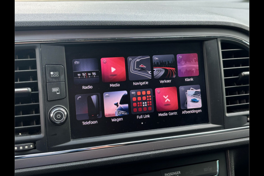 Seat León ST BWJ 2019 | 1.0 TSI 116PK Style Bus. Intense | CLIMA | CARPLAY | NAVI | PRIVACY GLASS | CRUISE | PDC | LMV