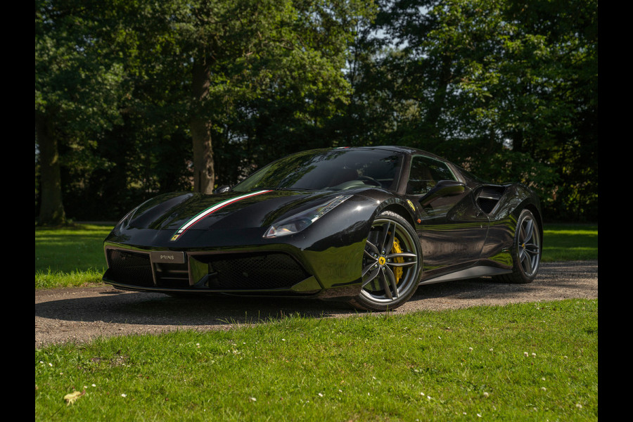 Ferrari 488 Spider | Veel carbon! | Cuoio Daytona Racing Seats | Lift | Camera's