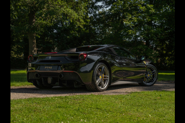 Ferrari 488 Spider | Veel carbon! | Cuoio Daytona Racing Seats | Lift | Camera's