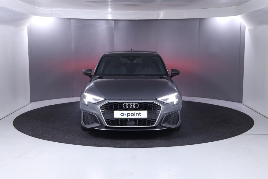 Audi A3 Sportback 30 TFSI S edition 110 pk S-tronic | Verlengde garantie | Navigatie | Parkeersensoren | Cruise control | Full-LED koplampen |